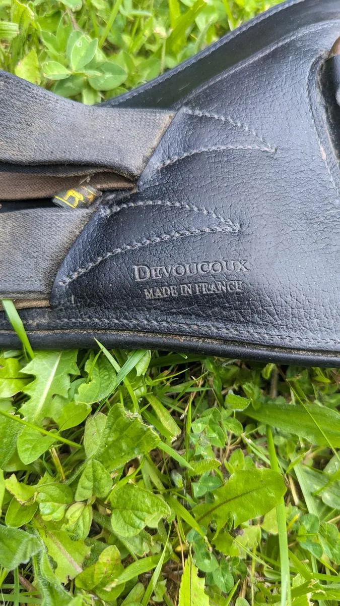 Selle dressage Devoucoux 17'